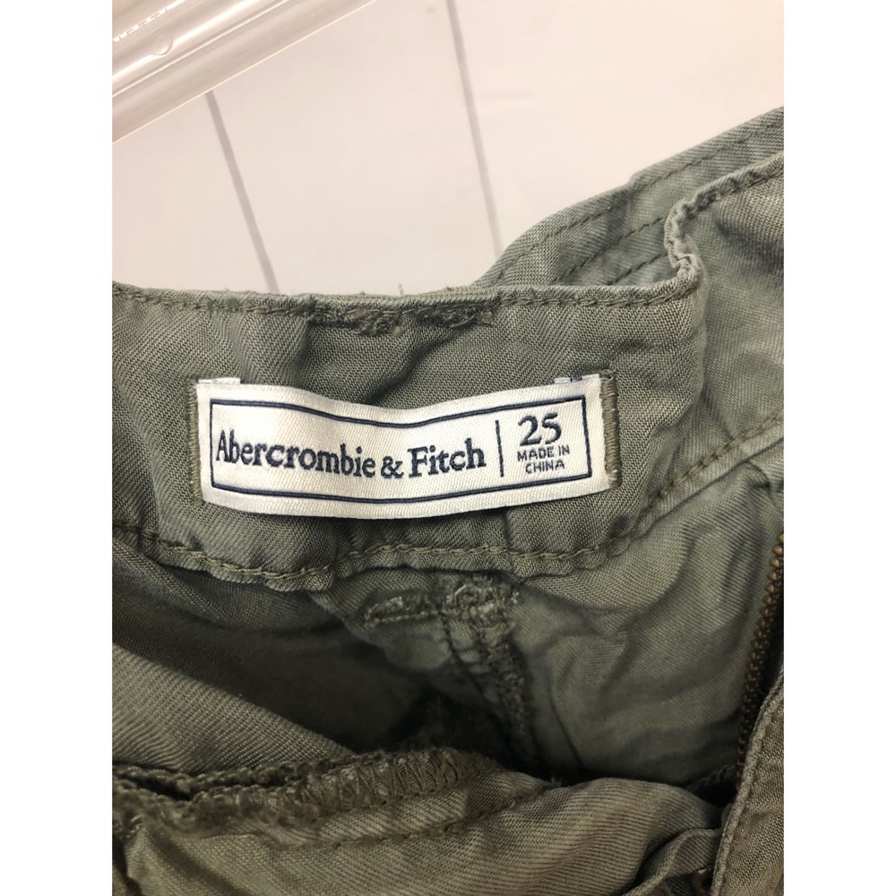 Shorts. - Picture 3 of 3